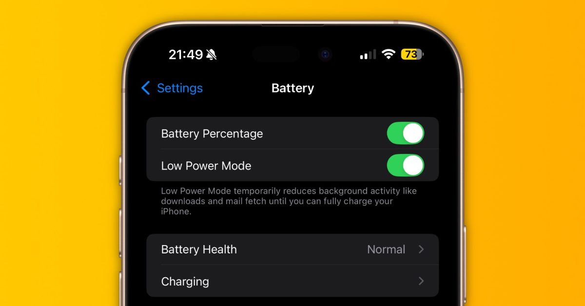 Режим энергосбережения действительно замедляет iPhone Режим энергосбережения помогает продлить время работы iPhone, но взамен снижает его производительность. При включении этой функции устройство работает медленнее, чтобы расходовать меньше энергии. В режиме энергосбережения iPhone отключает или огра