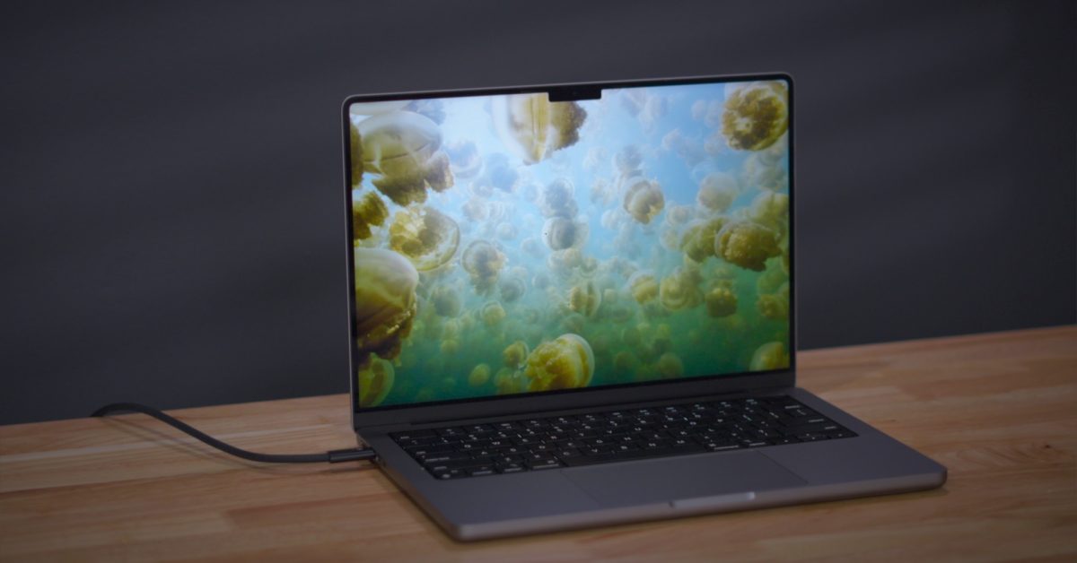 Розыгрыш новейшей MacBook Pro от 9to5Rewards и chargeAsap