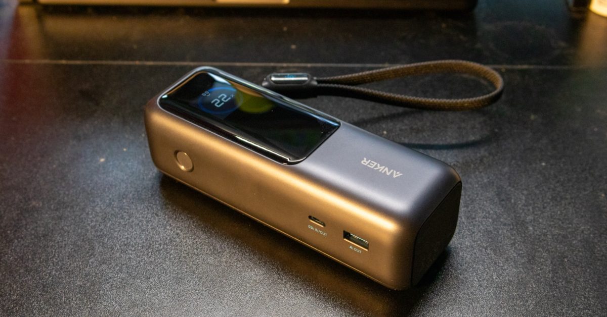 Компактный аккумулятор Anker на 25 000 мАч является лучшим для зарядки устройств Apple Этот портативный аккумулятор обеспечивает до 5 дней автономной работы для iPhone и iPad