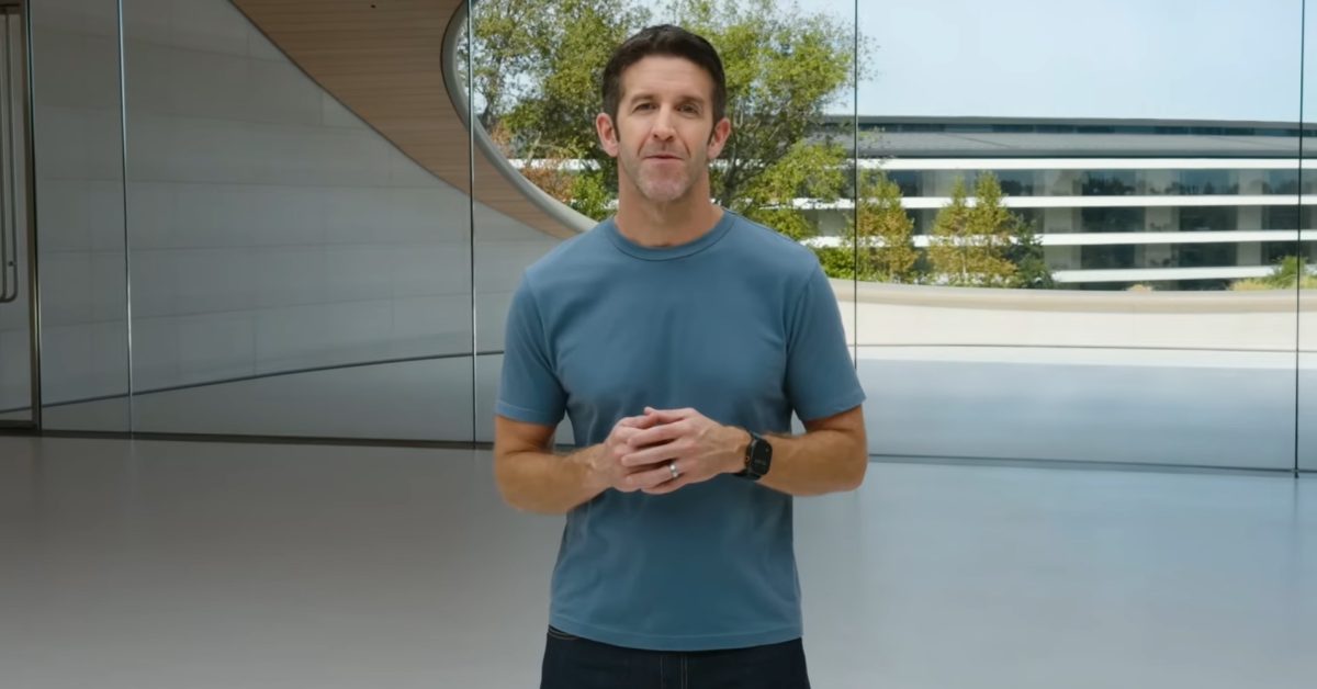 Тим Кук незаметно поручил Джону Тернусу курировать команды дизайнеров Apple: отчет