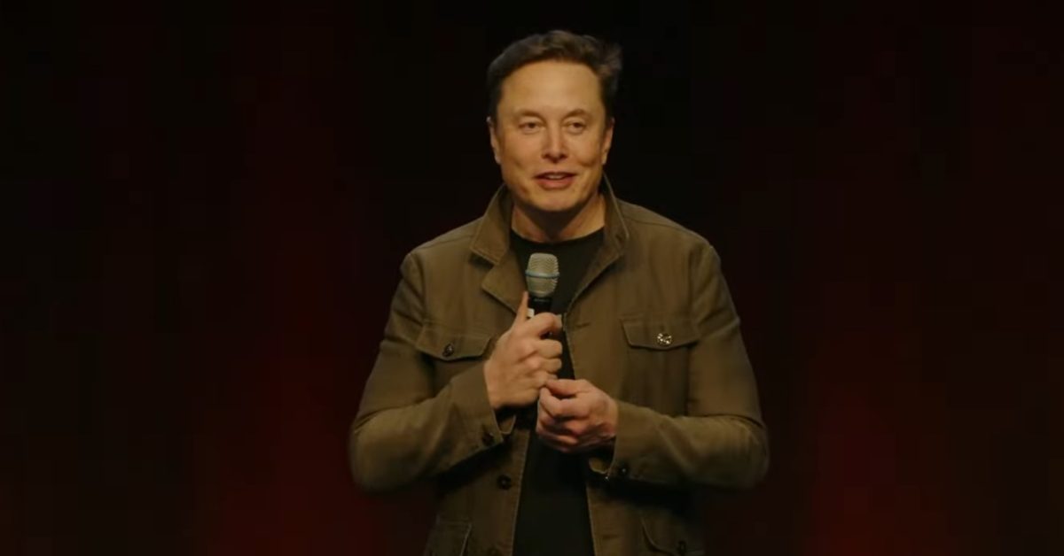 Apple вела настоящую «ковровую бомбардировку» Tesla звонками с предложениями о работе, по словам Илона Маска