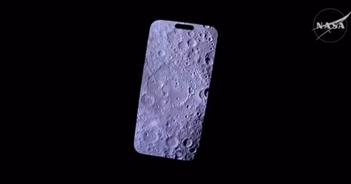 Снимок Луны на iPhone: астронавт Рид Уайзман сделал невероятный фотоснимок лунной поверхности.