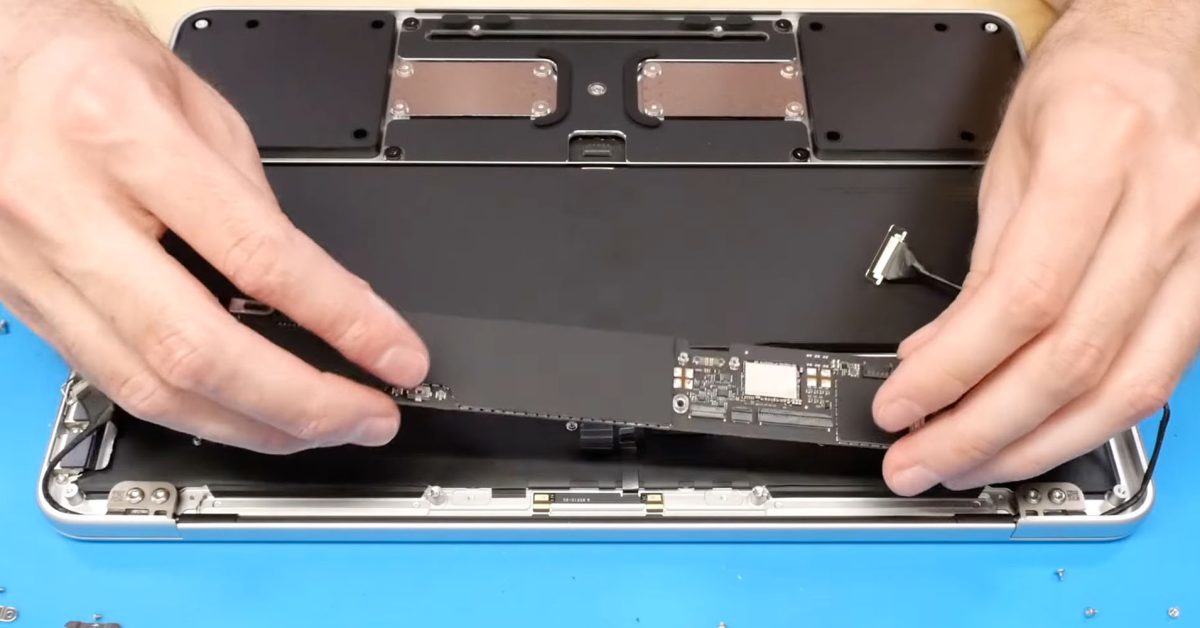 Апгрейд MacBook Neo своими руками: увеличение SSD до 1 ТБ с помощью деталей от iPhone